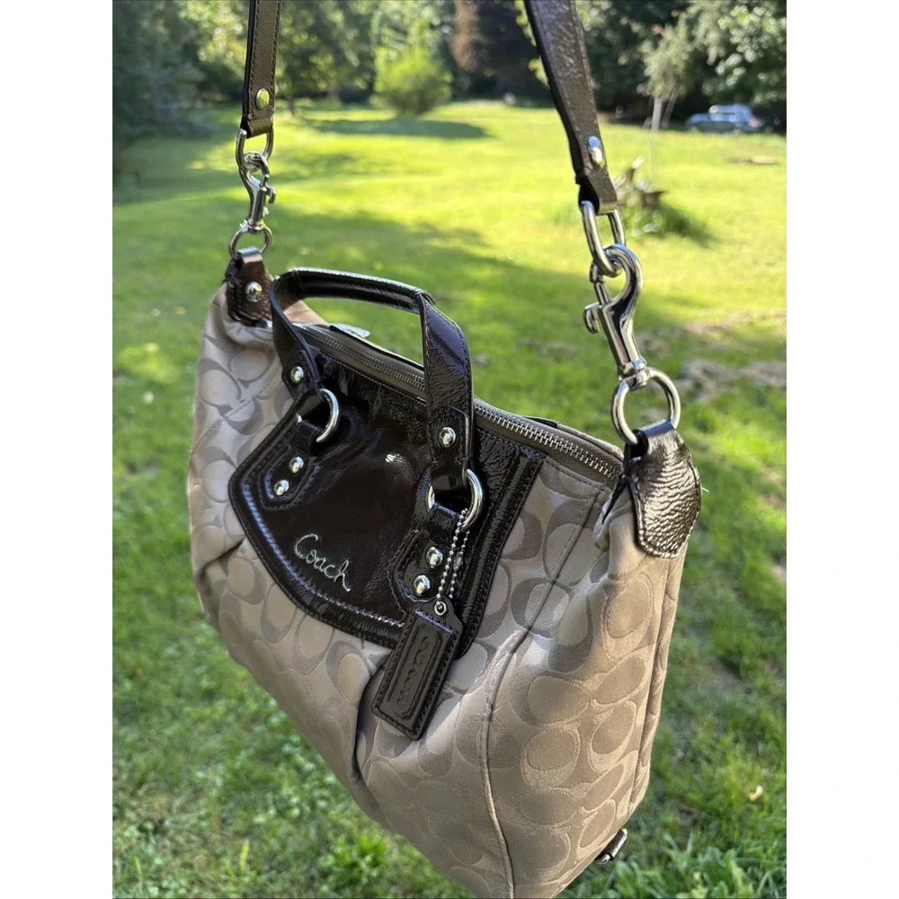 Coach Signature Ashley Satchel, Logo-   Pre-owned, good condition.